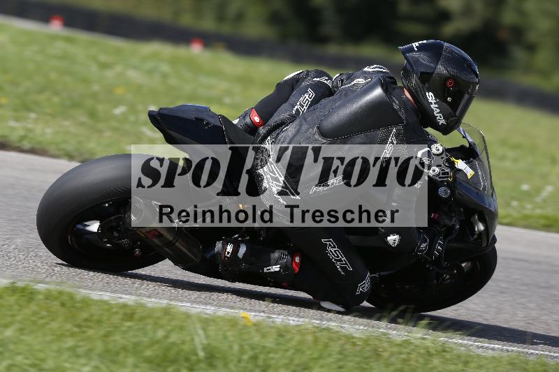 /53 16.09.2025 Track Day Domi Aegerter ADR/Gruppe rot/85